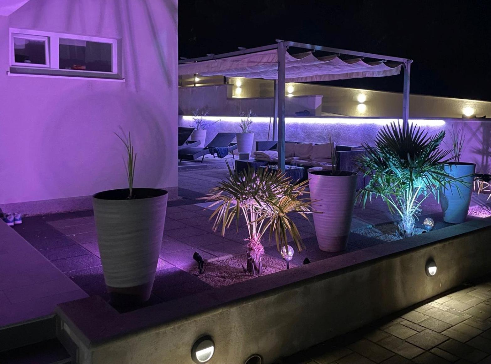 Villa Miggelangelo Тисно Экстерьер фото