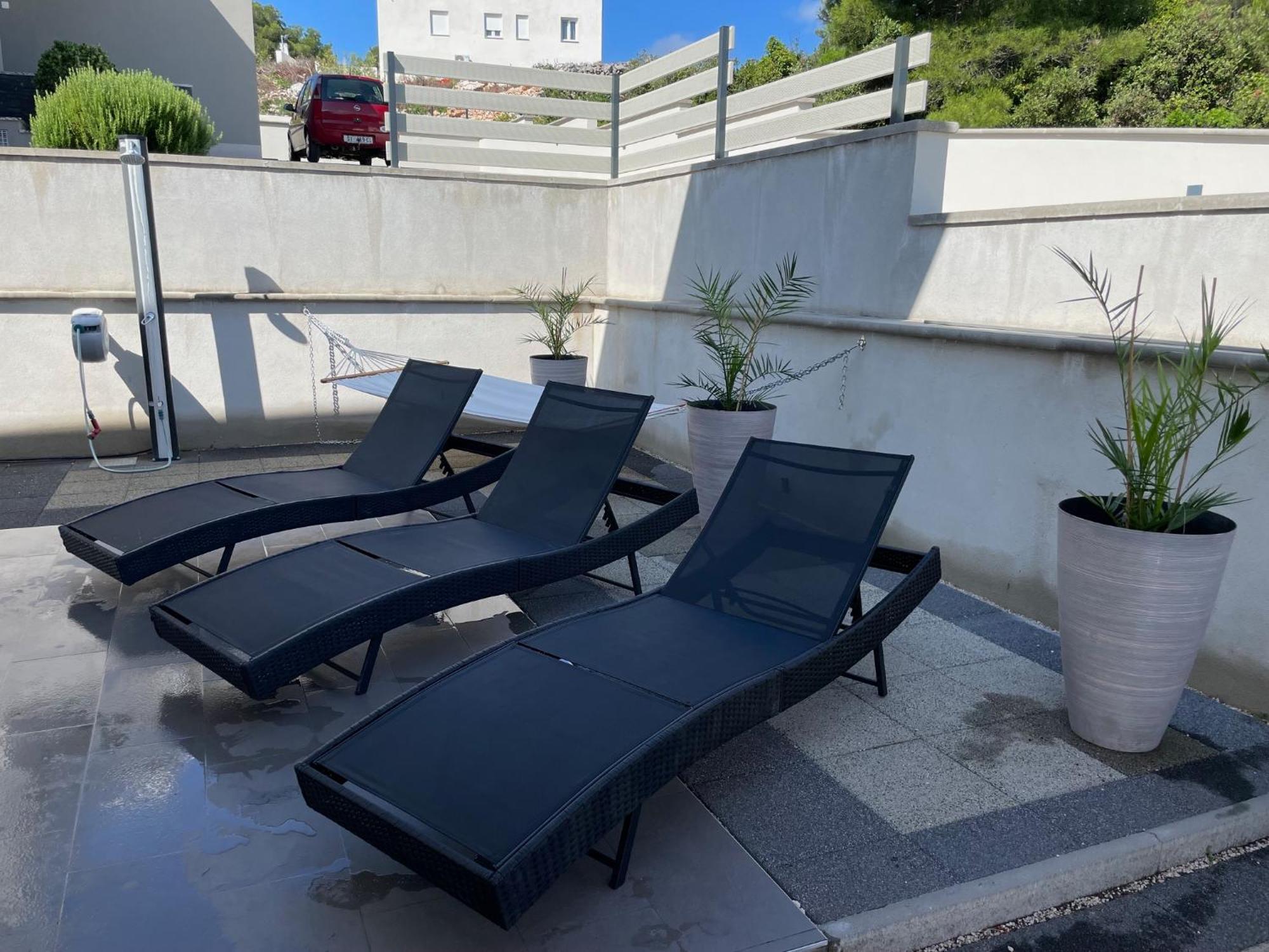 Villa Miggelangelo Тисно Экстерьер фото